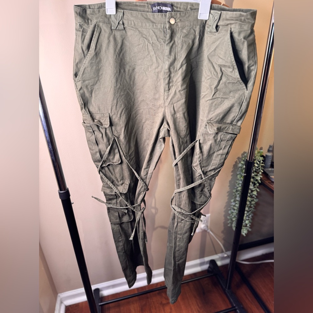 Fashion Nova Olive Cargo Pants